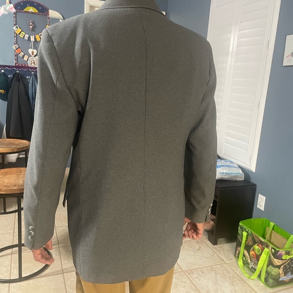 Gray Sports coat size 42 S with pants. FREE TIE with coat!! - Picture 7 of 10